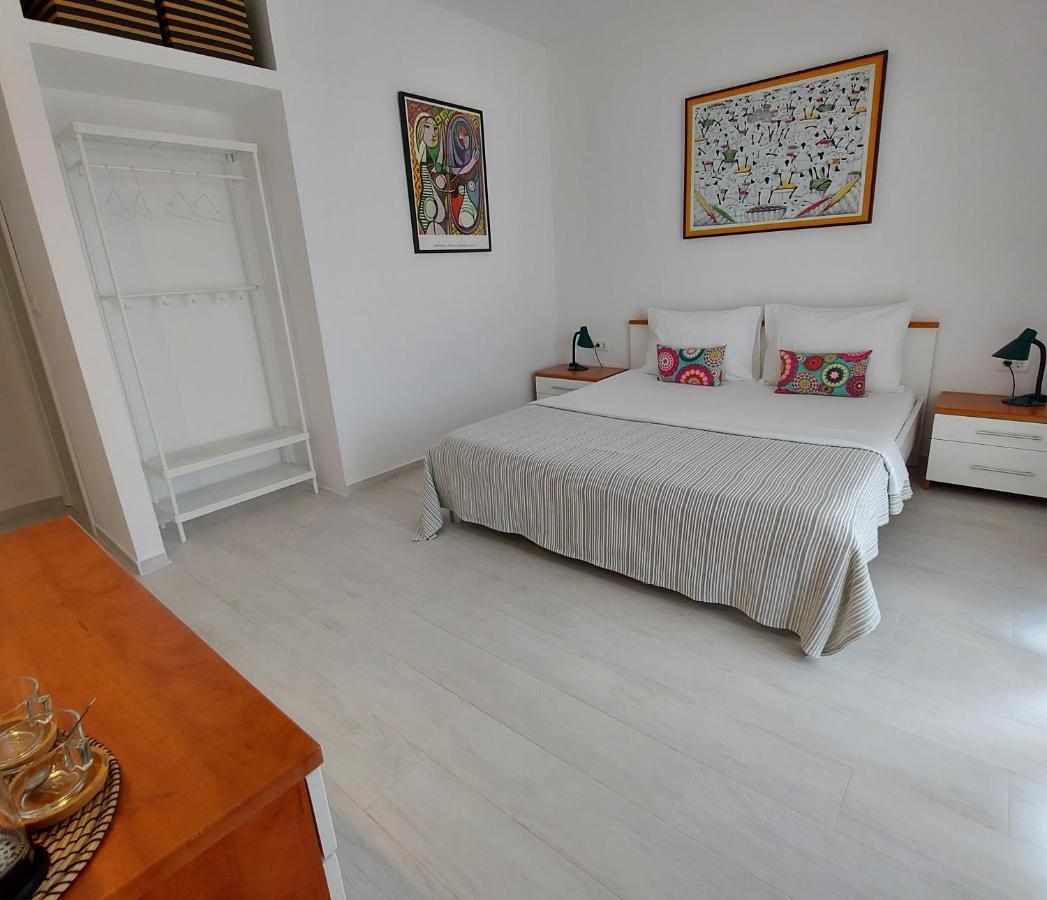 Guest House Mediterranean Хвар Экстерьер фото