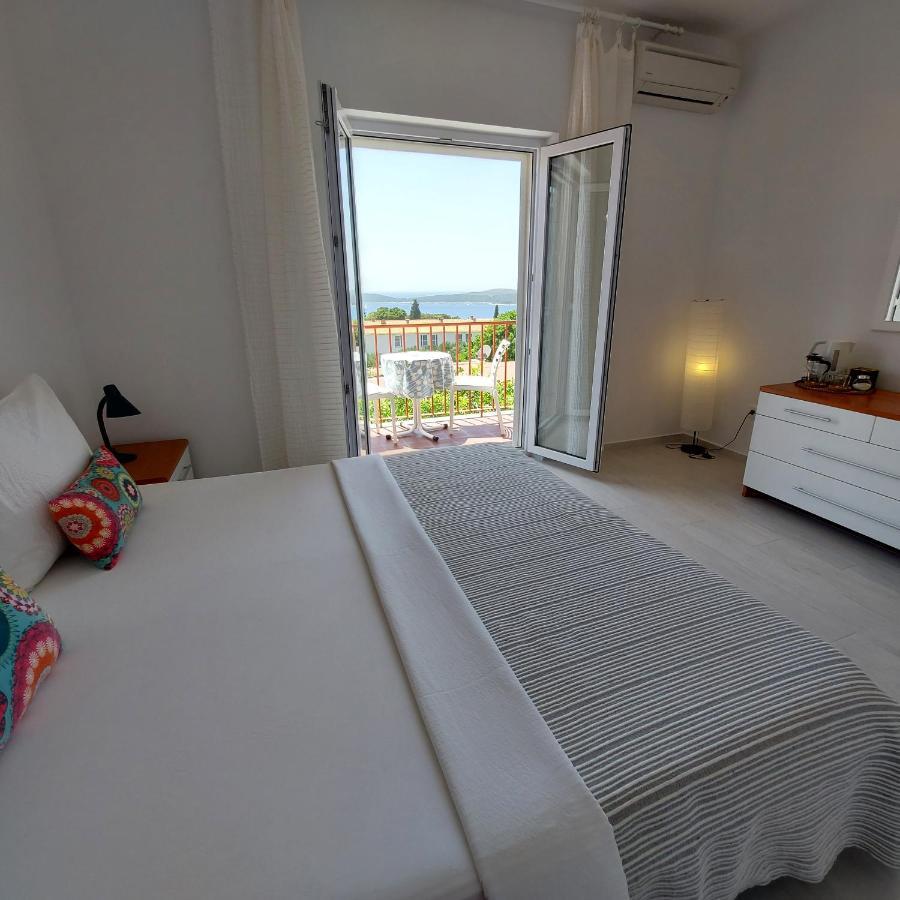 Guest House Mediterranean Хвар Экстерьер фото