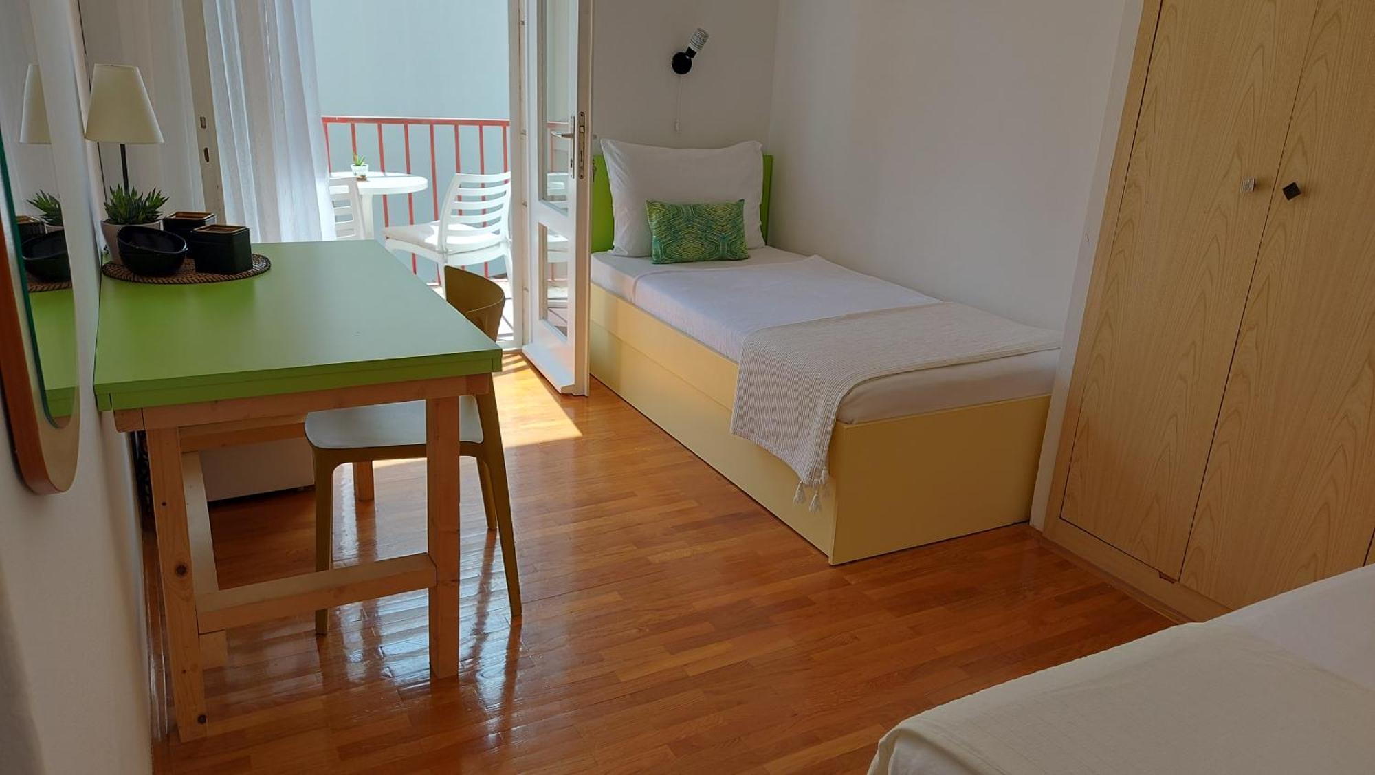 Guest House Mediterranean Хвар Экстерьер фото
